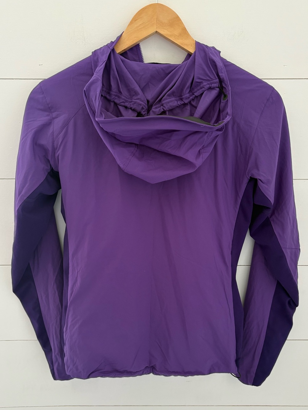ARC’TERYX Women’s Atom SL Hoody Jacket - Picture 2 of 9